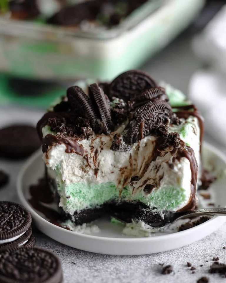 Mint-Oreo-Ice-Cream-Dessert-Recipe